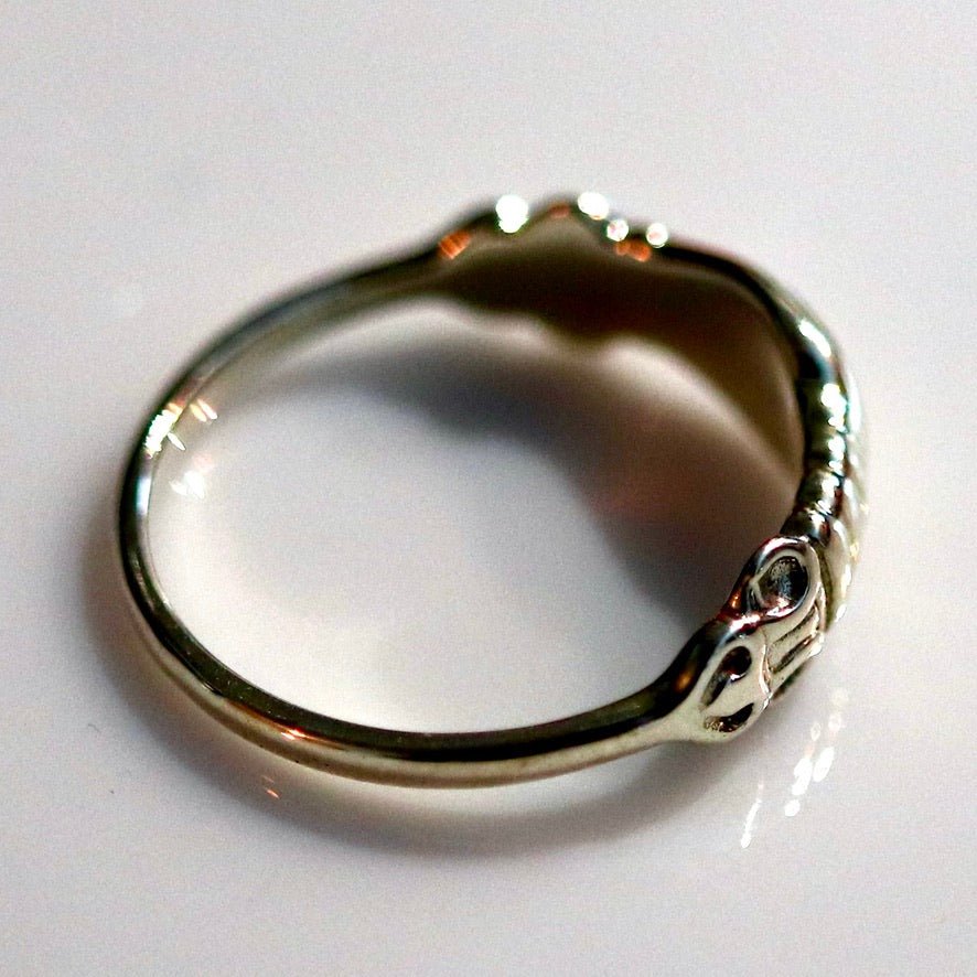 Renaissance Ring with Clasped Hands - Silver