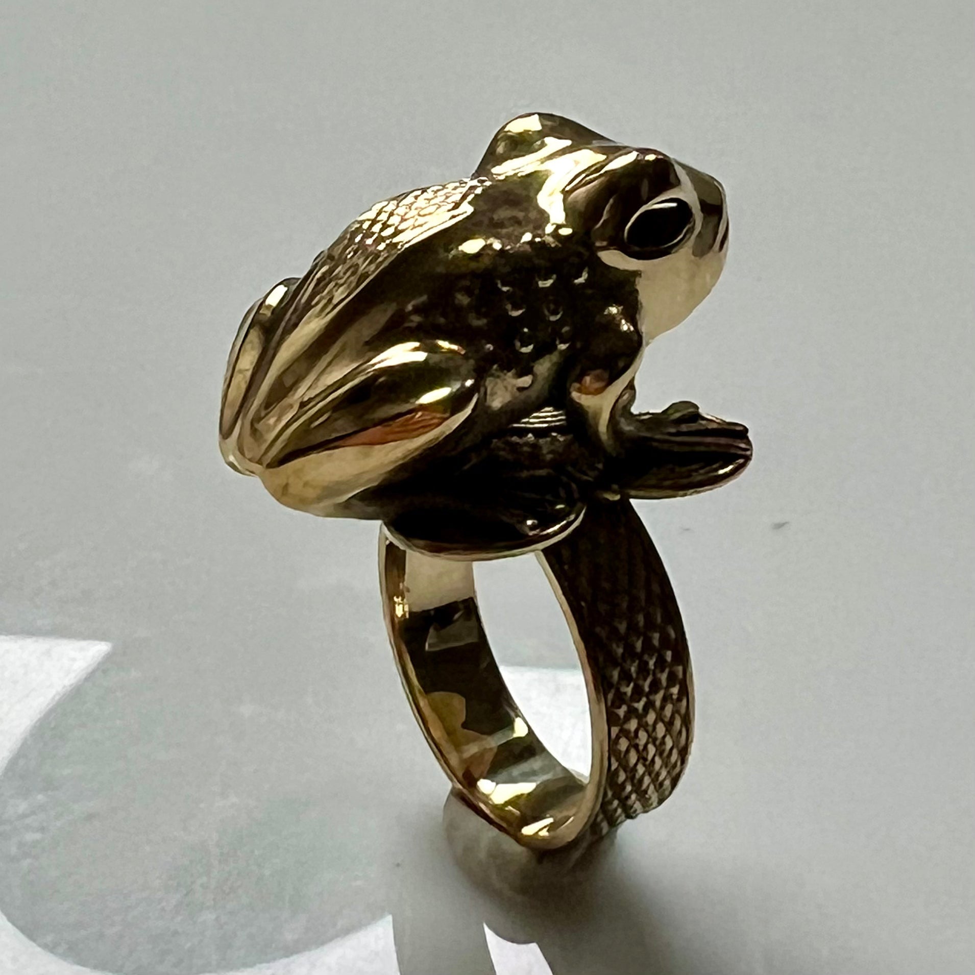 Asante Frog Mpetea (Chief's Ring) - Brass